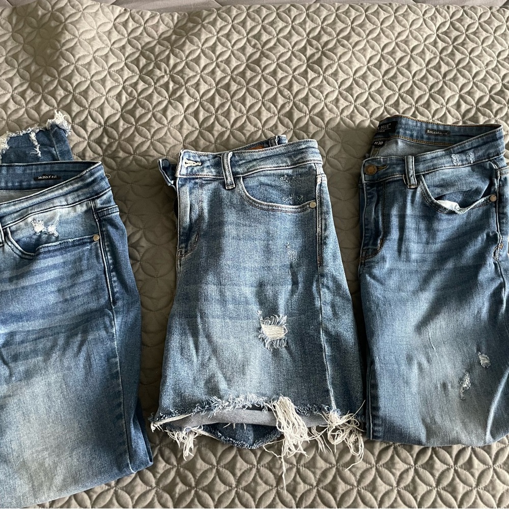 Women's Blue Distressed Jeans